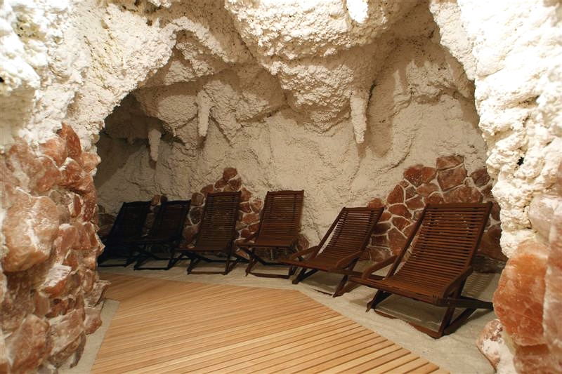 Соляные пещеры в Омске